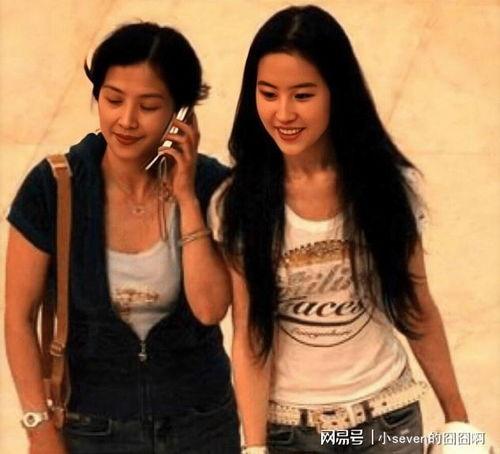 霍总的小妈美又辣,小妈美又辣，爱情甜蜜如蜜糖